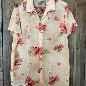 Liz Claiburn floral blouse, size 12